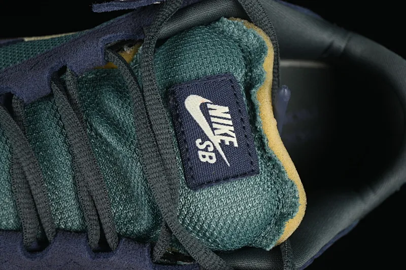 All categories Nk SB Dunk series Nk SB Dunk Low low-top sneakers Nike SB Day One Nike low-top casual sneakers FN4210-401